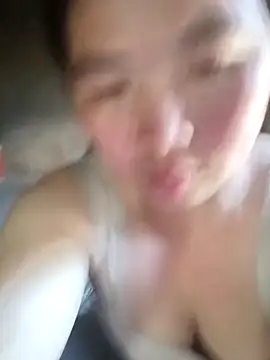 quynhkoolbae online show from May 13, 5:47 am