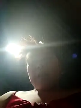 quynhkoolbae online show from April 8, 1:12 pm