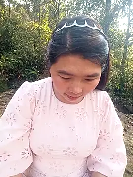 Snapshot of quynhkoolbae chatting on February 26, 2:22 am quynhkoolbae online show from February 26, 2:22 am