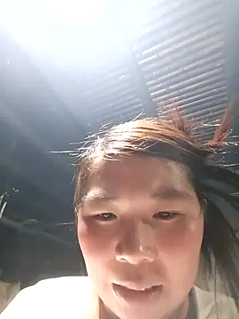 Snapshot of quynhkoolbae chatting on February 2, 1:54 pm quynhkoolbae online show from February 2, 1:54 pm