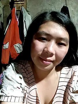 quynhkoolbae online show from October 12, 1:45 pm