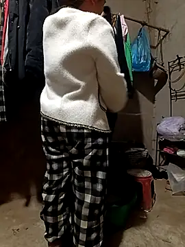 quynhkoolbae online show from January 17, 12:31 pm