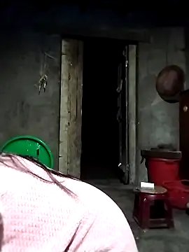 quynhkoolbae online show from March 18, 1:35 pm