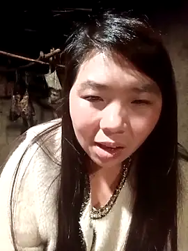 Snapshot of quynhkoolbae chatting on February 24, 1:56 pm quynhkoolbae online show from February 24, 1:56 pm