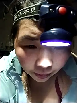 quynhkoolbae online show from March 14, 12:49 am