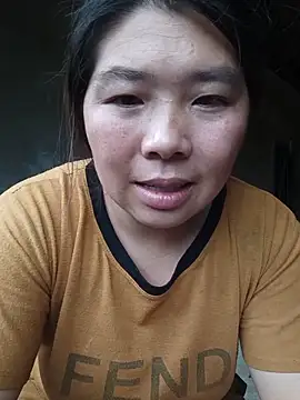 Snapshot of quynhkoolbae chatting on June 19, 1:44 am quynhkoolbae online show from June 19, 1:44 am