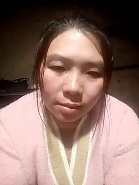 Snapshot of quynhkoolbae chatting on February 20, 12:29 pm quynhkoolbae online show from February 20, 12:29 pm