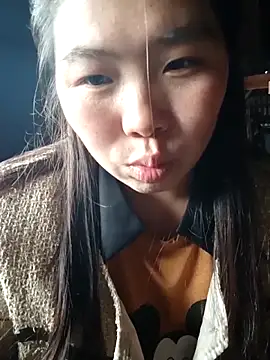 quynhkoolbae online show from April 5, 2:07 am