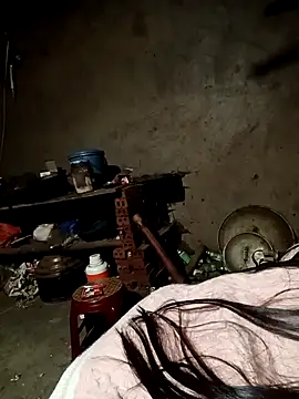 quynhkoolbae online show from January 11, 2:13 pm