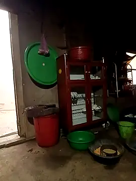 Snapshot of quynhkoolbae chatting on February 1, 12:31 am quynhkoolbae online show from February 1, 12:31 am