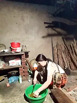 Snapshot of quynhkoolbae chatting on February 7, 11:46 pm quynhkoolbae online show from February 7, 11:46 pm