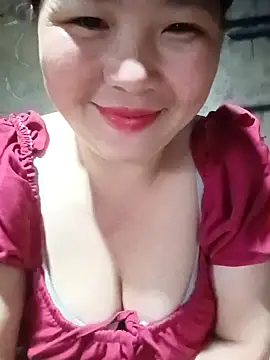 quynhkoolbae online show from May 10, 1:09 am