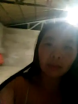 quynhkoolbae online show from November 11, 1:39 pm