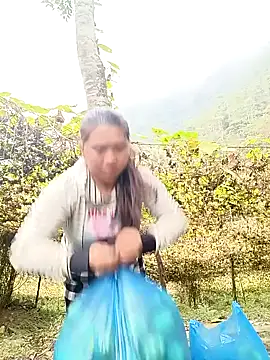 quynhkoolbae online show from December 22, 3:17 am