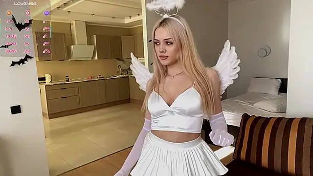 DestinyTurner online show from October 22, 7:08 am