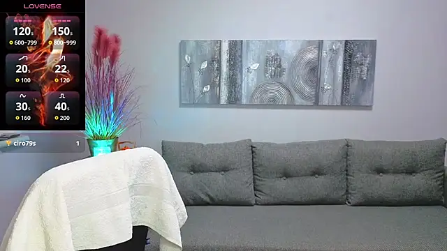 Snapshot of Betty_Jone chatting on November 25, 6:47 am Betty Jone online show from November 25, 6:47 am