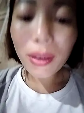 Snapshot of Annaacutee chatting on November 15, 10:03 pm Annaacutee online show from November 15, 10:03 pm