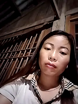 Snapshot of Annaacutee chatting on October 5, 10:55 pm Annaacutee online show from October 5, 10:55 pm