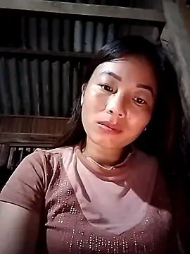 Snapshot of Annaacutee chatting on October 2, 10:35 pm Annaacutee online show from October 2, 10:35 pm