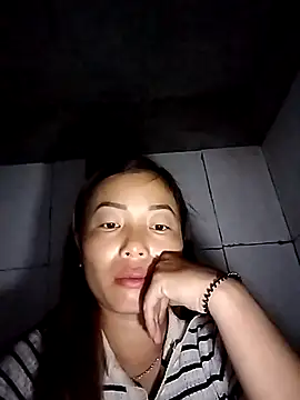 Snapshot of Annaacutee chatting on October 4, 10:44 pm Annaacutee online show from October 4, 10:44 pm