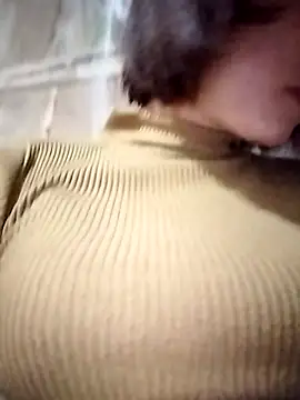 Snapshot of Annaacutee chatting on December 13, 10:16 pm Annaacutee online show from December 13, 10:16 pm