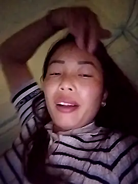 Snapshot of Annaacutee chatting on October 18, 1:13 pm Annaacutee online show from October 18, 1:13 pm