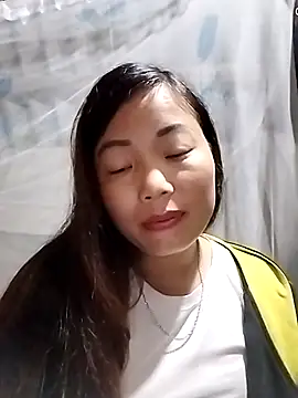 Snapshot of Annaacutee chatting on November 1, 1:01 am Annaacutee online show from November 1, 1:01 am