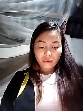 Snapshot of Annaacutee chatting on November 1, 1:05 pm Annaacutee online show from November 1, 1:05 pm