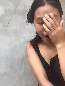 Snapshot of May_nhi chatting on September 17, 4:03 am May nhi online show from September 17, 4:03 am