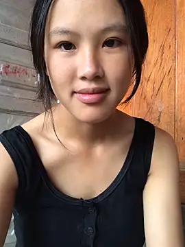 Snapshot of May_nhi chatting on September 13, 2:22 am May nhi online show from September 13, 2:22 am