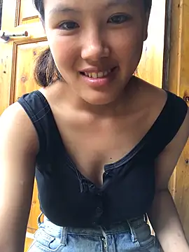 Snapshot of May_nhi chatting on September 12, 7:30 am May nhi online show from September 12, 7:30 am