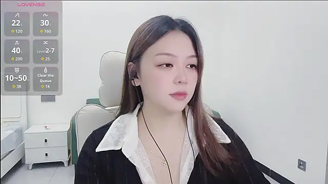 Lcey 66 online show from October 14, 2:17 pm