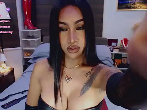 Snapshot of SeductiveVictoria chatting on June 17, 4:06 pm SeductiveVictoria online show from June 17, 4:06 pm