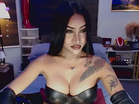 Snapshot of SeductiveVictoria chatting on July 4, 11:27 am SeductiveVictoria online show from July 4, 11:27 am