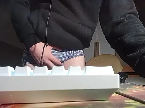 ziolsonek online show from December 13, 8:59 pm