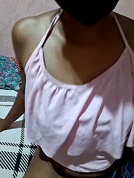 Snapshot of sunny_sweet chatting on June 21, 8:20 am sunny sweet online show from June 21, 8:20 am