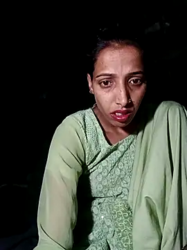 Snapshot of Pinki_thakur_1 chatting on April 30, 8:57 pm Pinki thakur 1 online show from April 30, 8:57 pm