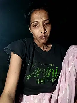 Snapshot of Pinki_thakur_1 chatting on May 28, 8:26 pm Pinki thakur 1 online show from May 28, 8:26 pm