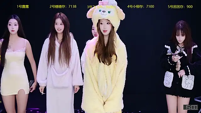 CrazyGirl-888 online show from October 21, 2:05 pm