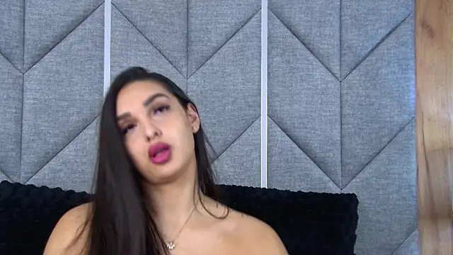 Kimberlymav online show from March 22, 5:10 am