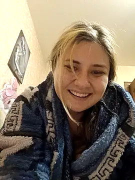 ivorywhisper online show from September 21, 5:40 pm