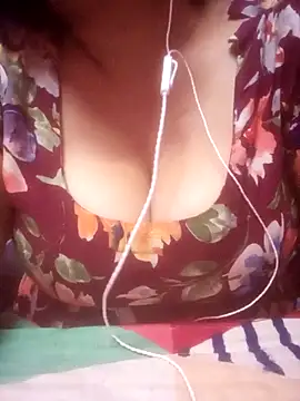 Snapshot of TINASONI chatting on June 17, 5:23 pm TINASONI online show from June 17, 5:23 pm