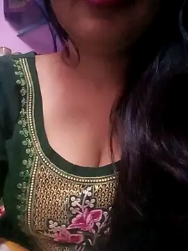 Snapshot of TINASONI chatting on October 1, 2:10 pm TINASONI online show from October 1, 2:10 pm