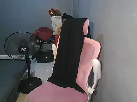 nanagrl online show from October 6, 8:15 am