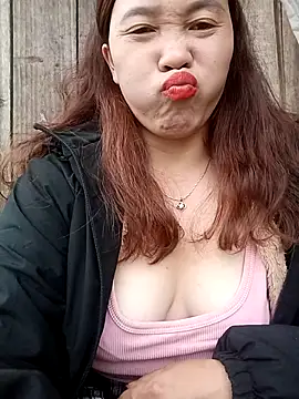 Snapshot of miumiu_00 chatting on November 11, 12:27 am miumiu 00 online show from November 11, 12:27 am