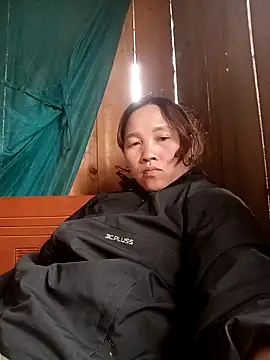 Snapshot of miumiu_00 chatting on November 4, 6:39 am miumiu 00 online show from November 4, 6:39 am