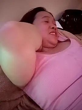 miumiu 00 online show from December 19, 2:30 pm