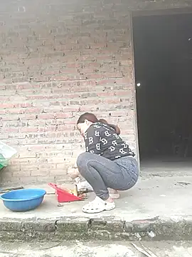 miumiu 00 online show from March 10, 4:27 am