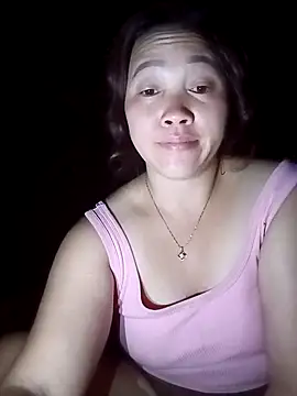 Snapshot of miumiu_00 chatting on November 11, 4:35 pm miumiu 00 online show from November 11, 4:35 pm