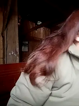 Snapshot of miumiu_00 chatting on December 2, 12:11 am miumiu 00 online show from December 2, 12:11 am